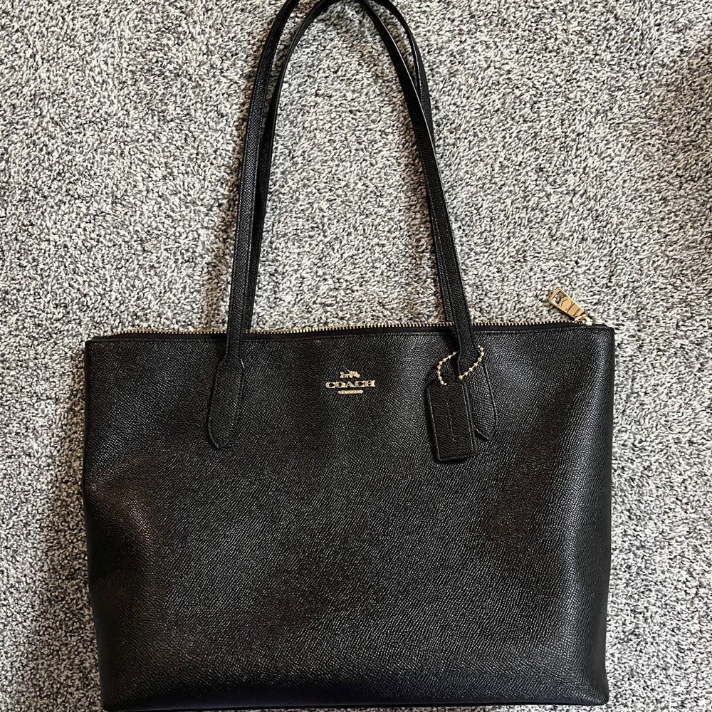 Coach - Basic Black handbag